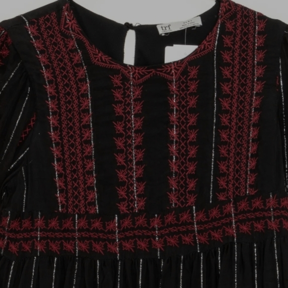 Embroiderd dress - Picture 8 of 8